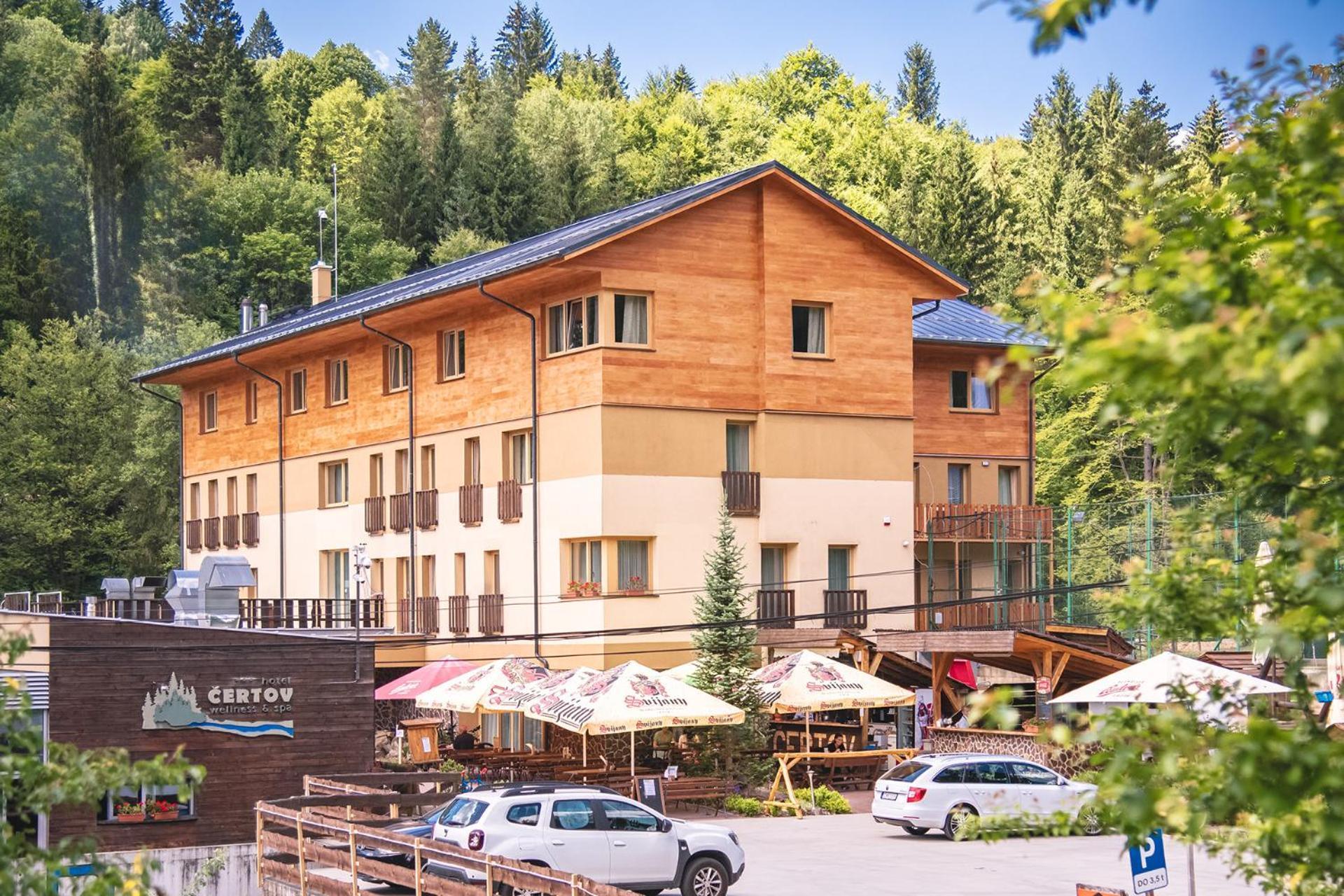 Wellness & Spa Hotel Certov Exterior photo
